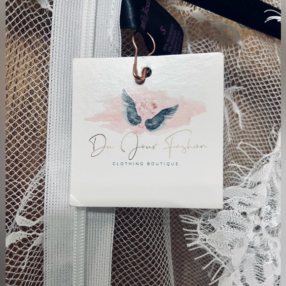 Be Wicked, Long Sleeve Lace Body Suit From Dujor Boutique NWT - Picture 5 of 16